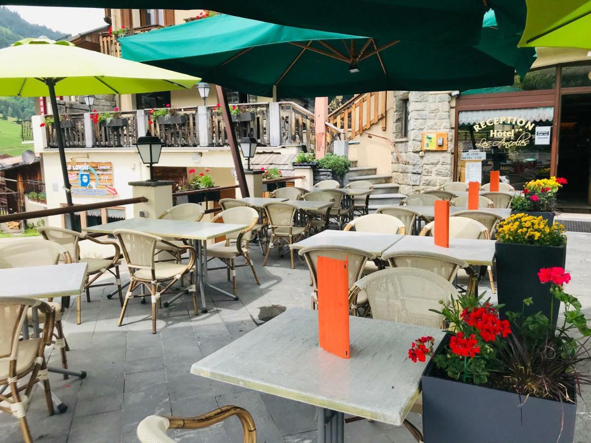 Logis Hotel Les Ancolies Ареш Экстерьер фото